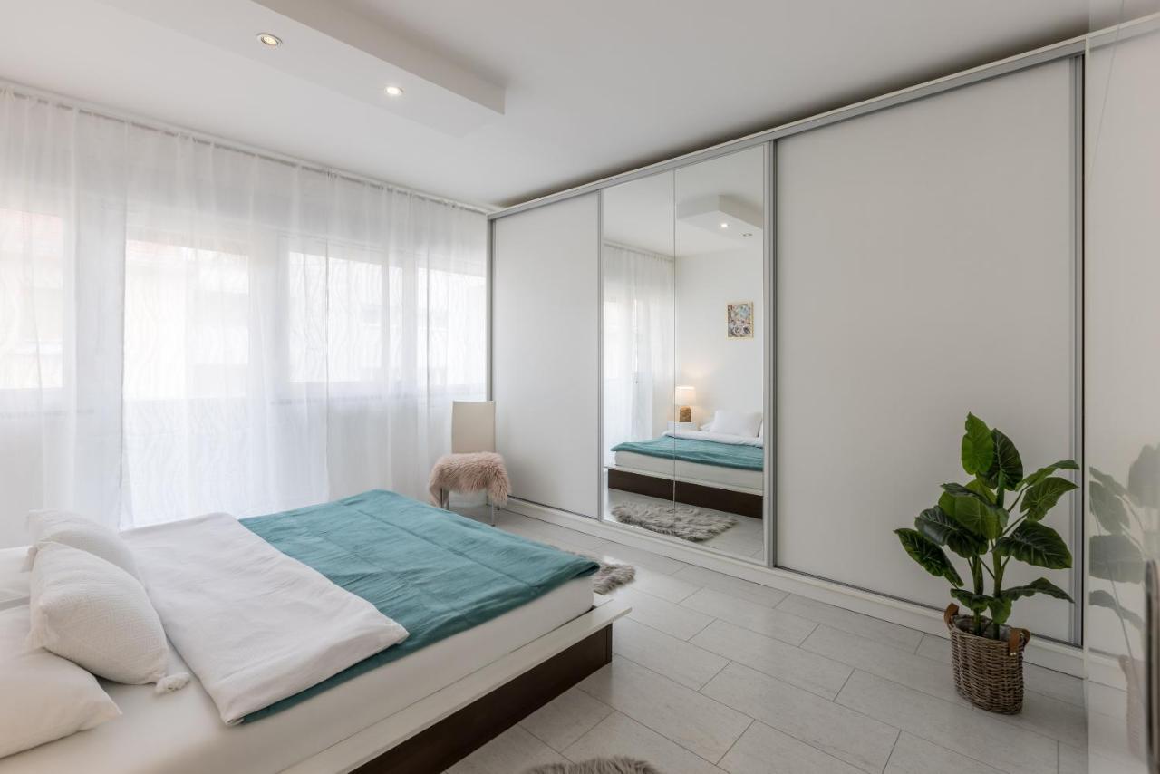Doors Of West Apartment Split Bagian luar foto